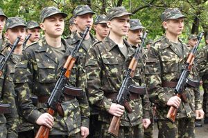 Призывникам обещают материальную помощь в размере 2,4 тыс. грн