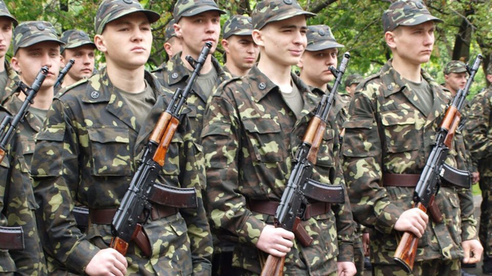 Призывникам обещают материальную помощь в размере 2,4 тыс. грн