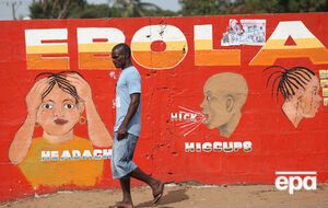 Люди сидели в своих домах с того момента, когда от Эболы умер один из посетителей их села