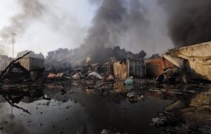 После взрыва в Тяньцзине продолжают находить мертвых и живых