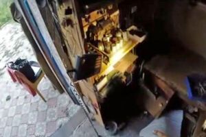 Для передачи данных злоумышленник использовал радиостанцию, которую собрал собственноручно