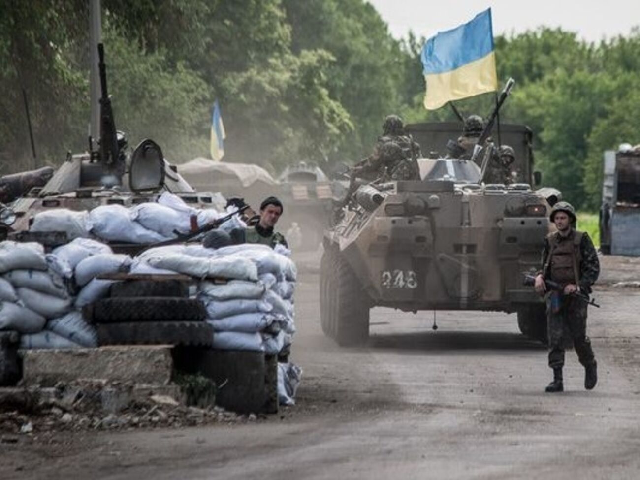 Блокпосты пограничников в зоне АТО подвергаются регулярным обстрелам