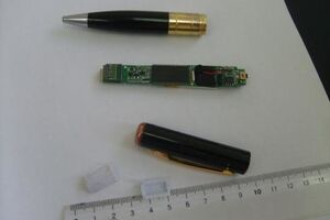 В районе ЧАЭС нашли ручку со скрытой видеокамерой, отверстием под микрофон и выходом для карты памяти.