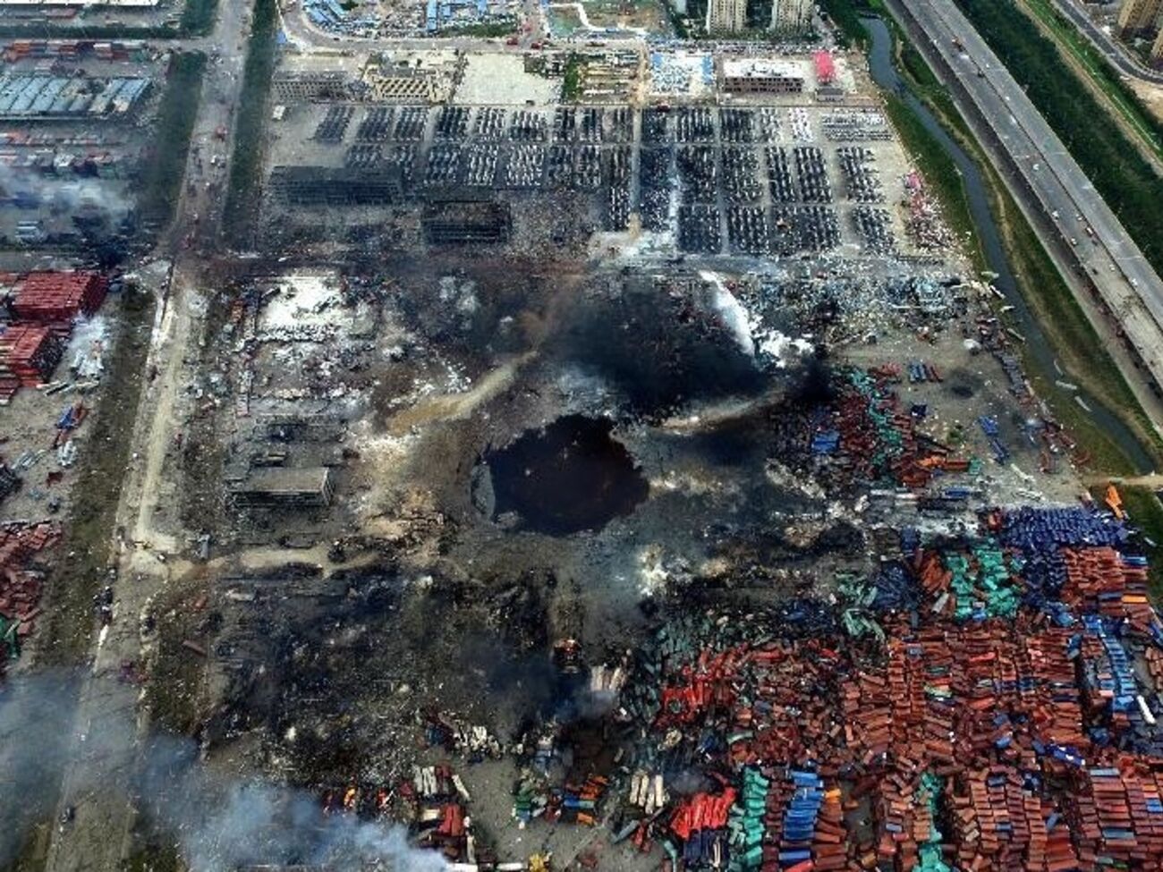 Жертвами взрыва в Китае стали уже 104 человека