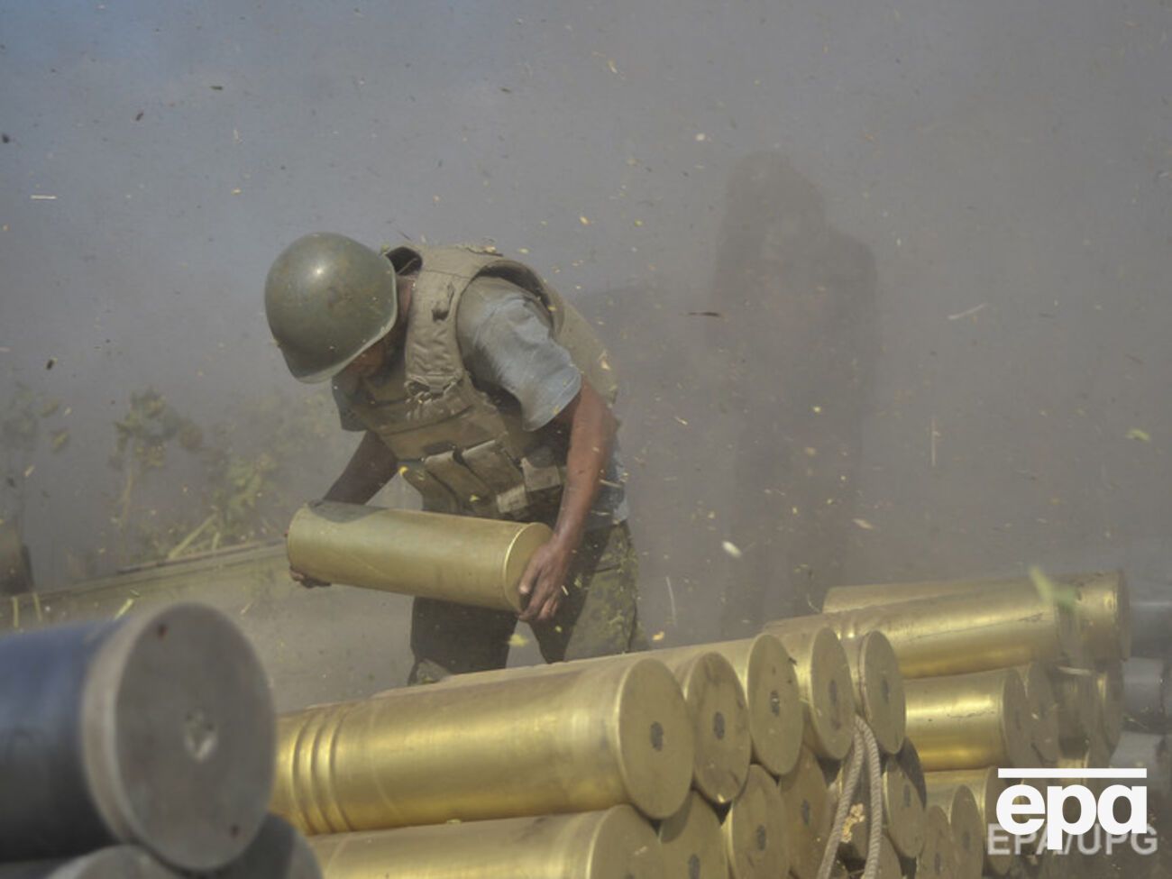 В Донецкой области боевики ведут огонь по украинским военным из запрещенного вооружения