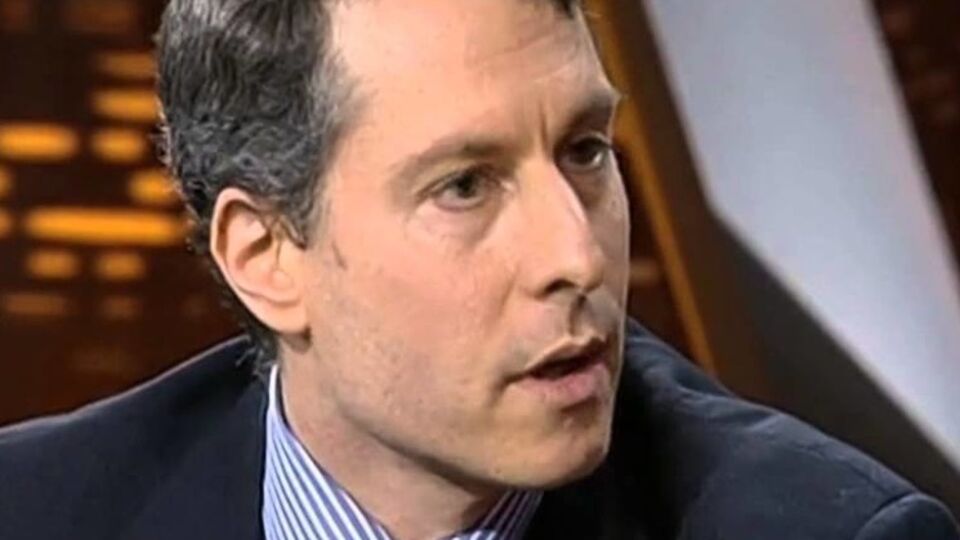 Майкл Бом: Надо провести трибунал над КПСС за все сталинские репрессии, за ГУЛАГ, за Голодомор, за резню в Новочеркасске, за все многочисленные государственные преступления