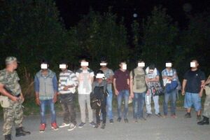 Пограничники задержали 15 нелегалов