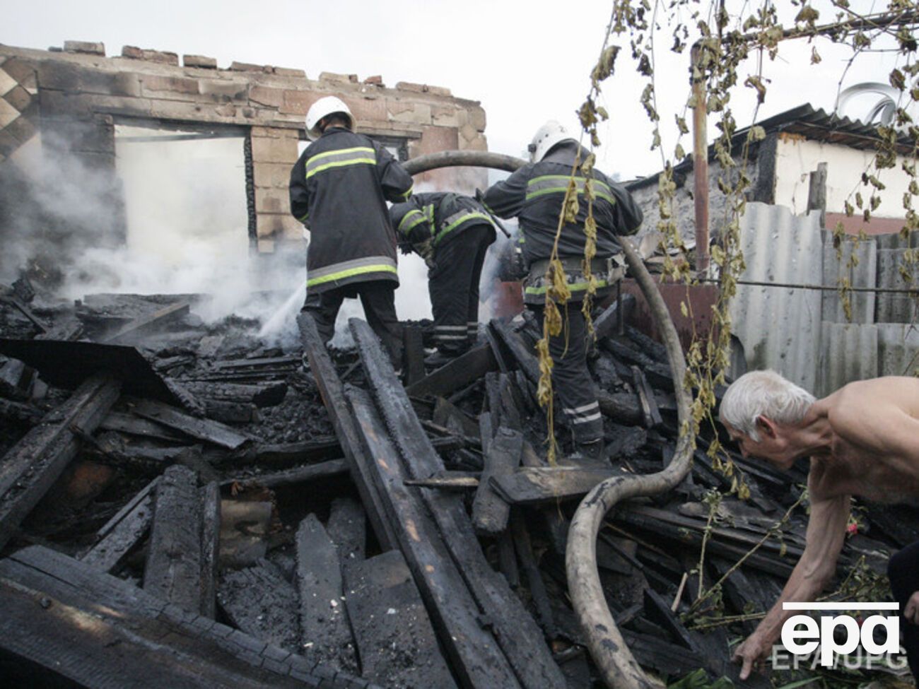 Под Мариуполем в результате обстрела боевиков пострадали мирные жители&nbsp;