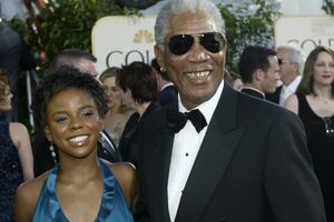 Хайнс была внучкой первой жены Фримена, но считала его родным дедушкой, отмечают СМИ