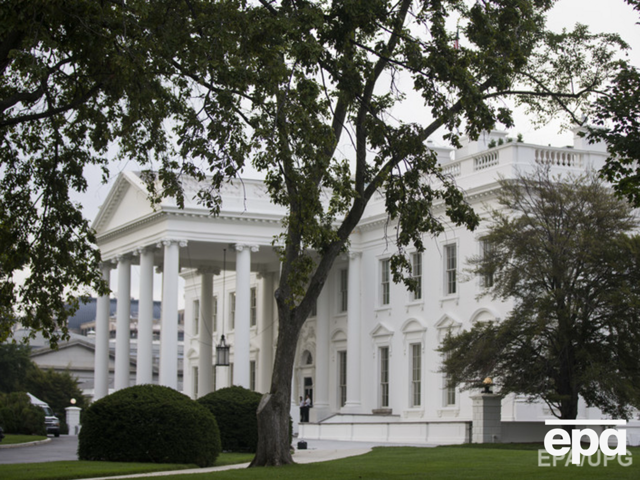 Белый дом возмущен тактикой запугивания, которую применяют иностранные агенты