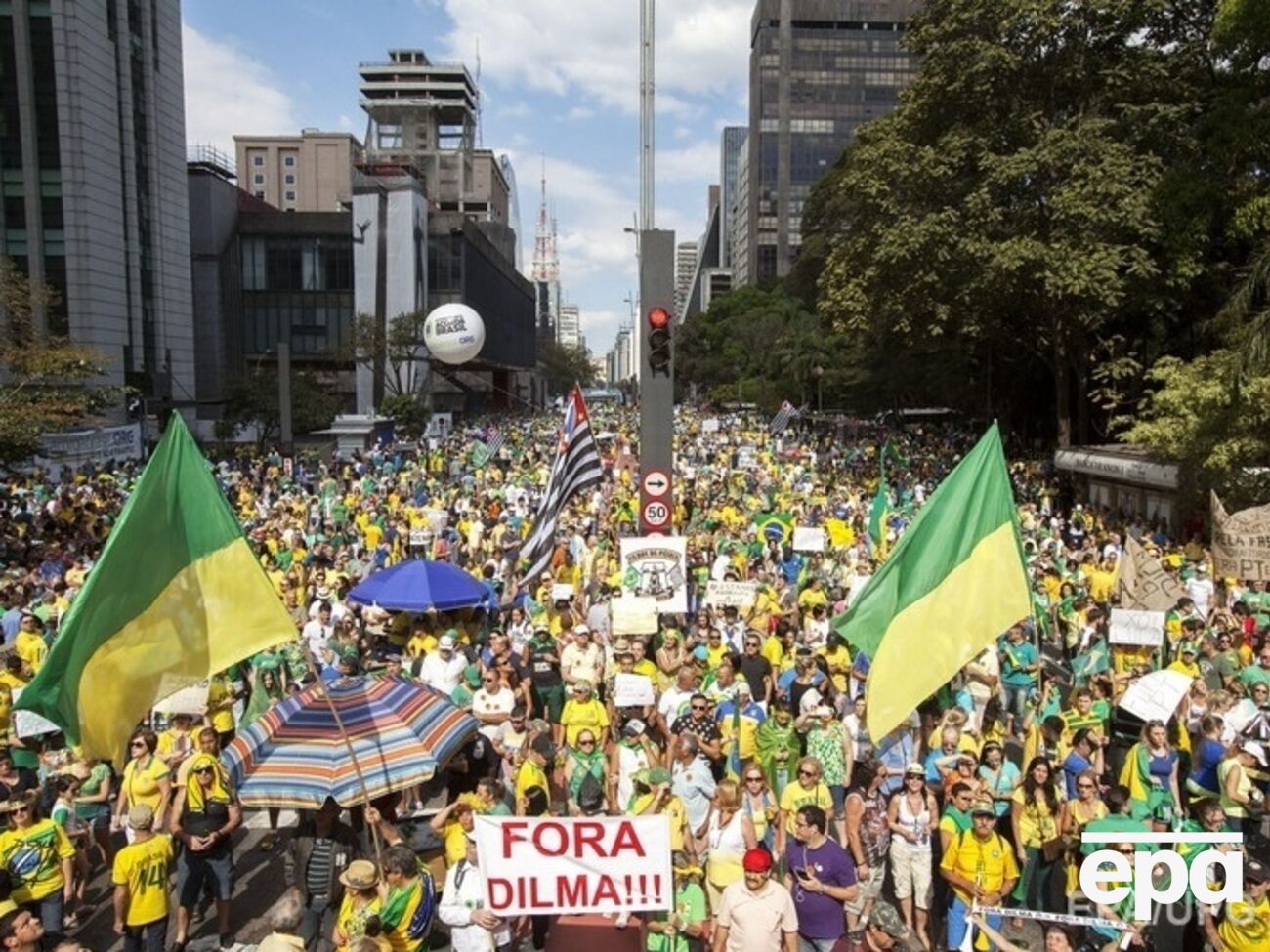 В Сан-Паулу демонстрация собрала около 135 тысяч человек