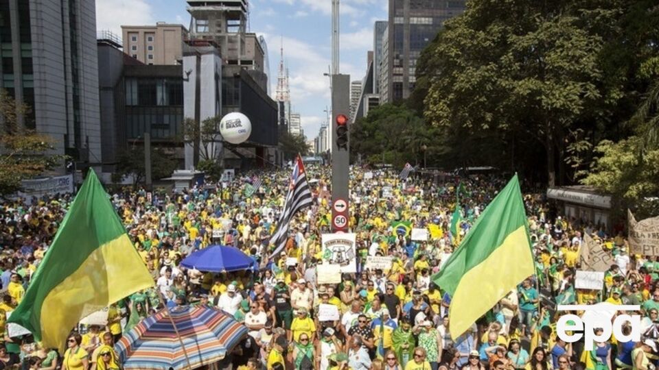 В Сан-Паулу демонстрация собрала около 135 тысяч человек