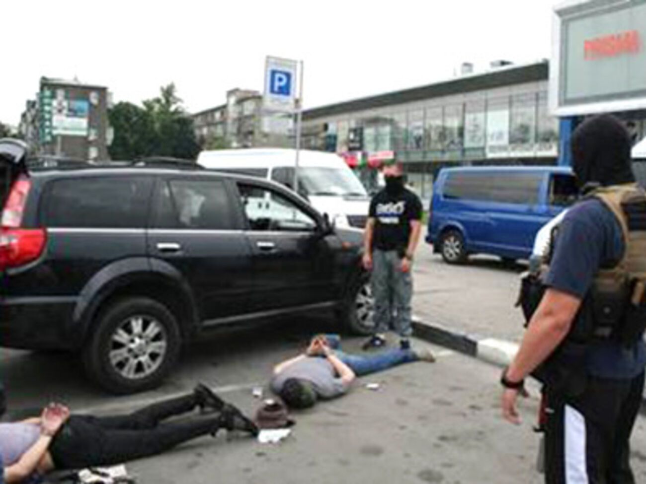 Правоохранители задержали четырех злоумышленников во время кражи