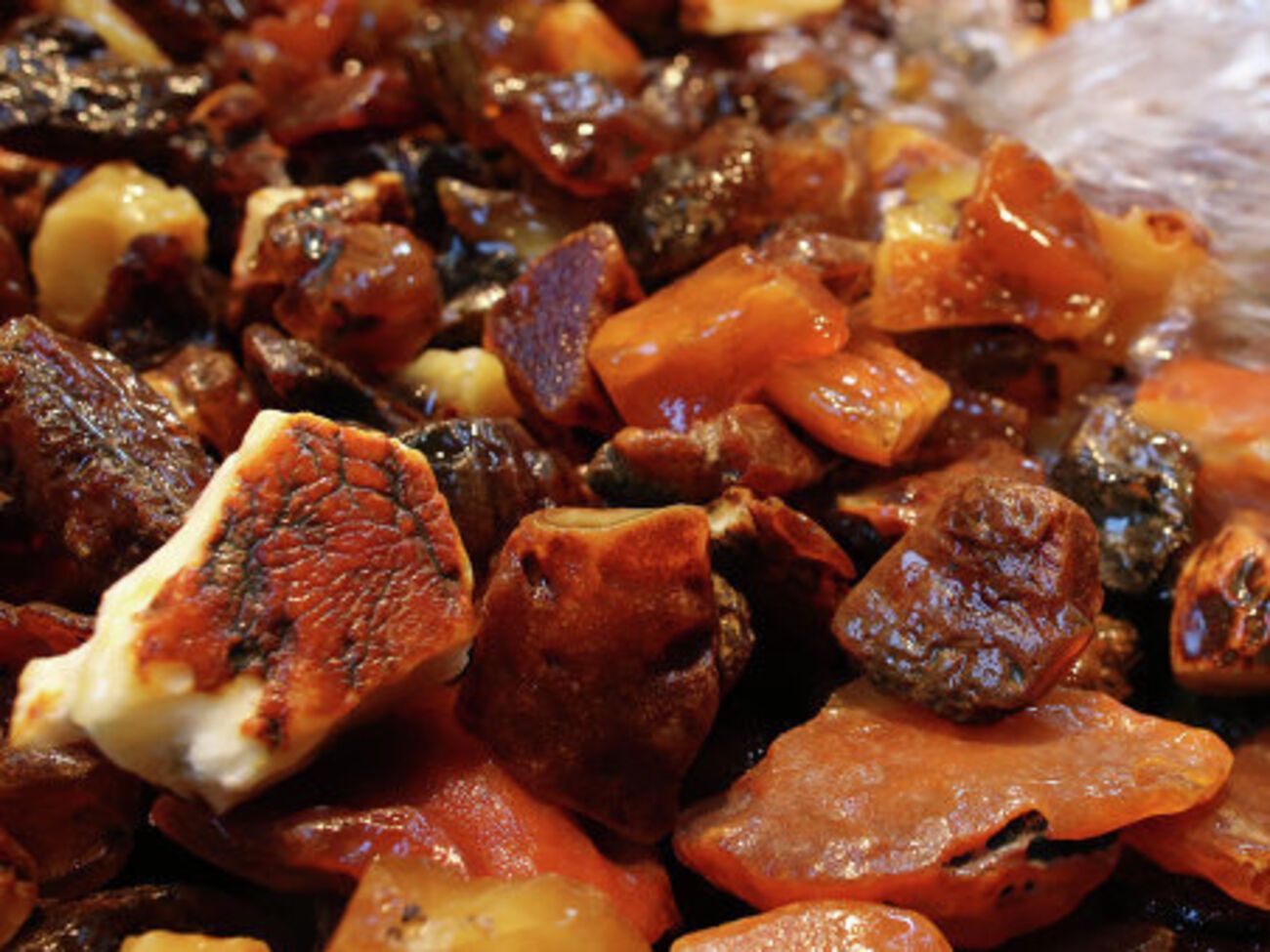 Суд возвратил государству 85 килограммов янтаря