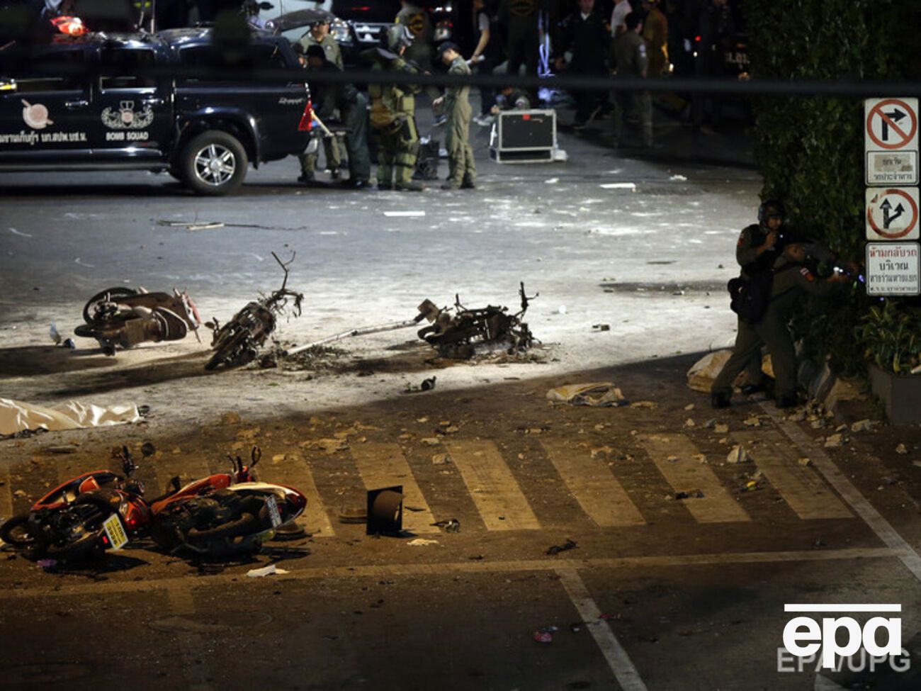 В центре Бангкока прогремел мощный взрыв. Фоторепортаж