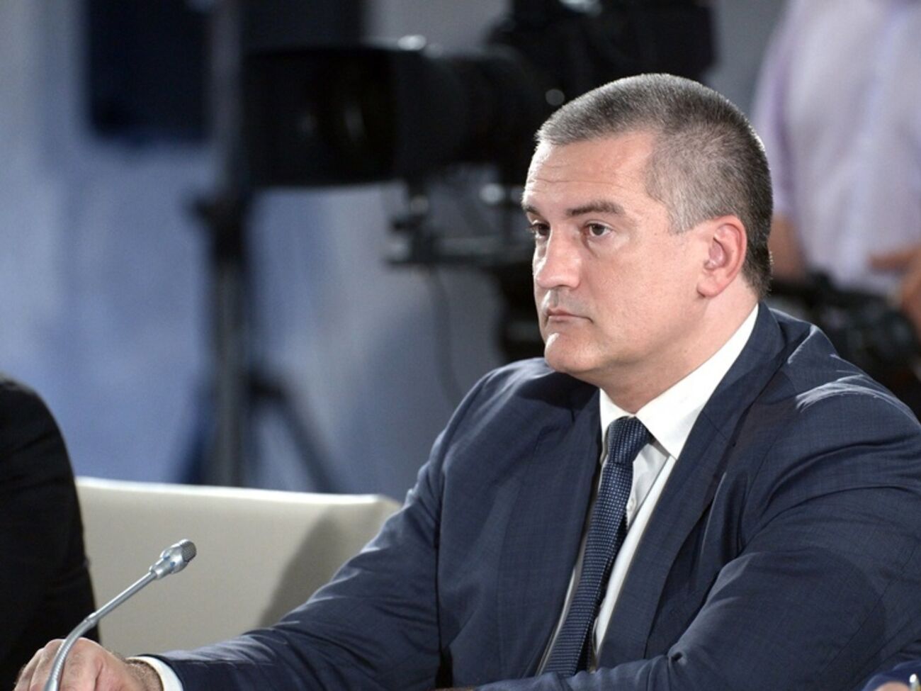 Сергей Аксенов попросил Владимира Путина разрешить продажу вина в санаториях