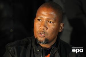 Мандла Мандела обвинен в изнасиловании 15-летней девушки в местном пабе