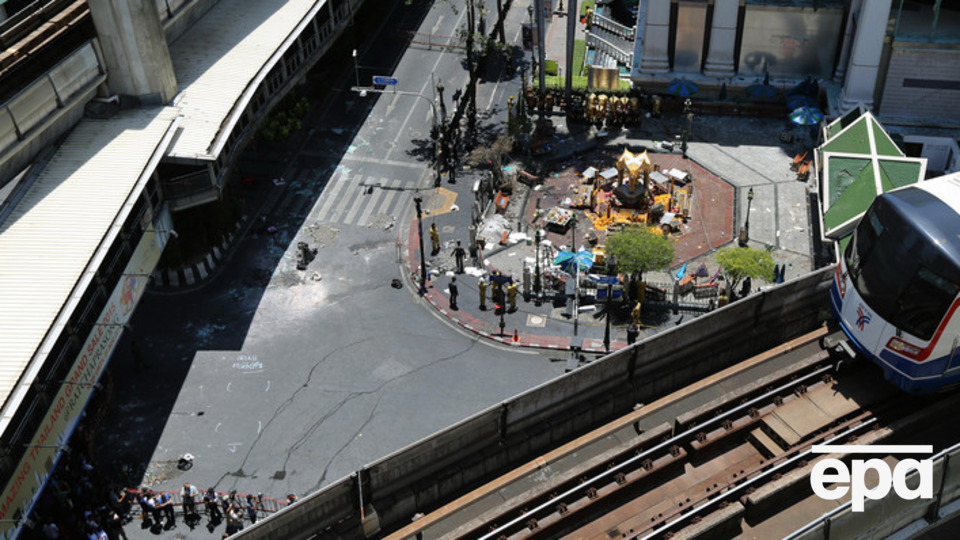 На месте происшествия работает полиция