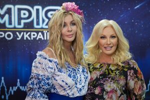 Ирина Билык и Таисия Повалий на концерте телеканала "Интер"