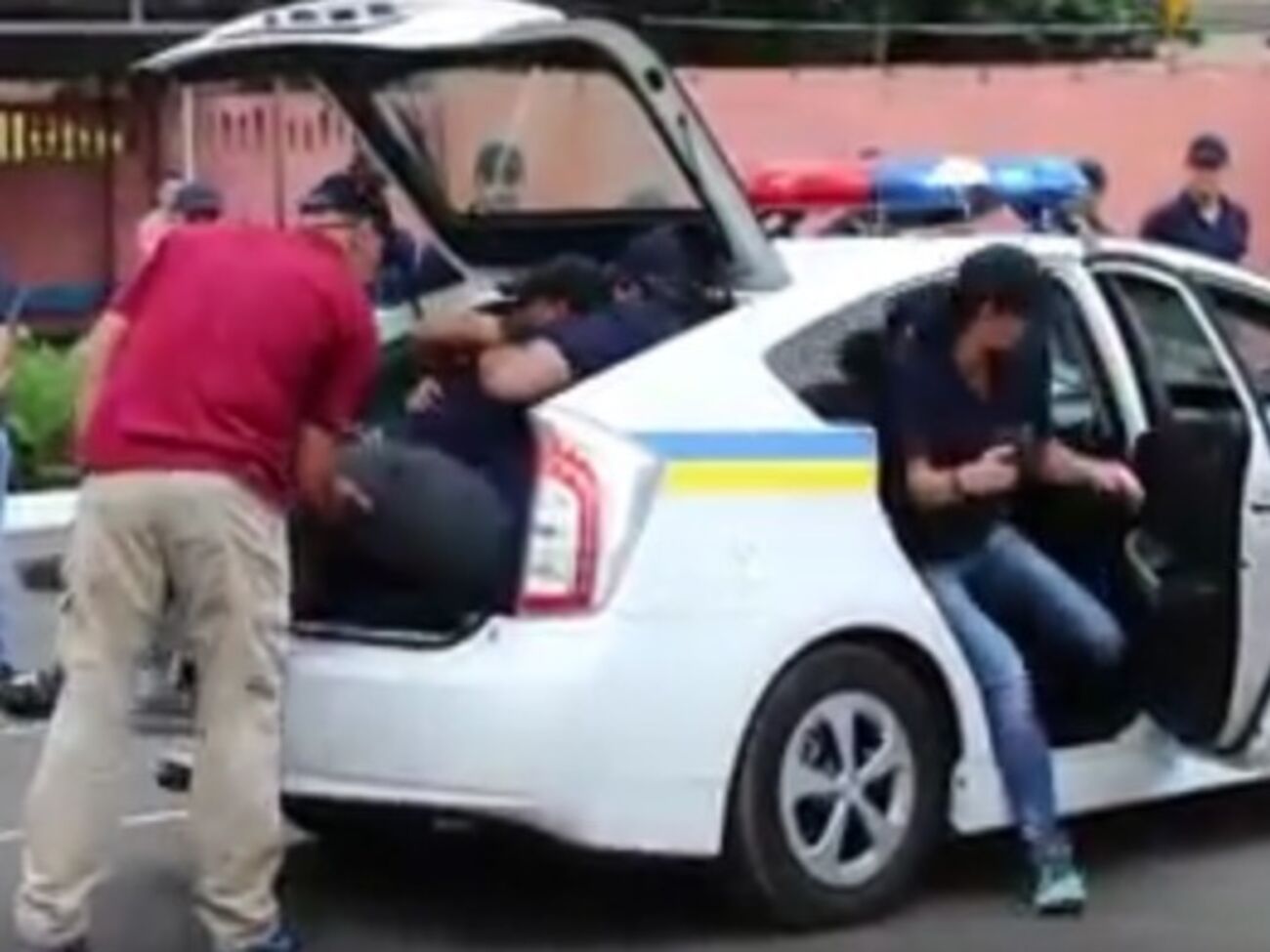 Скриншот видео