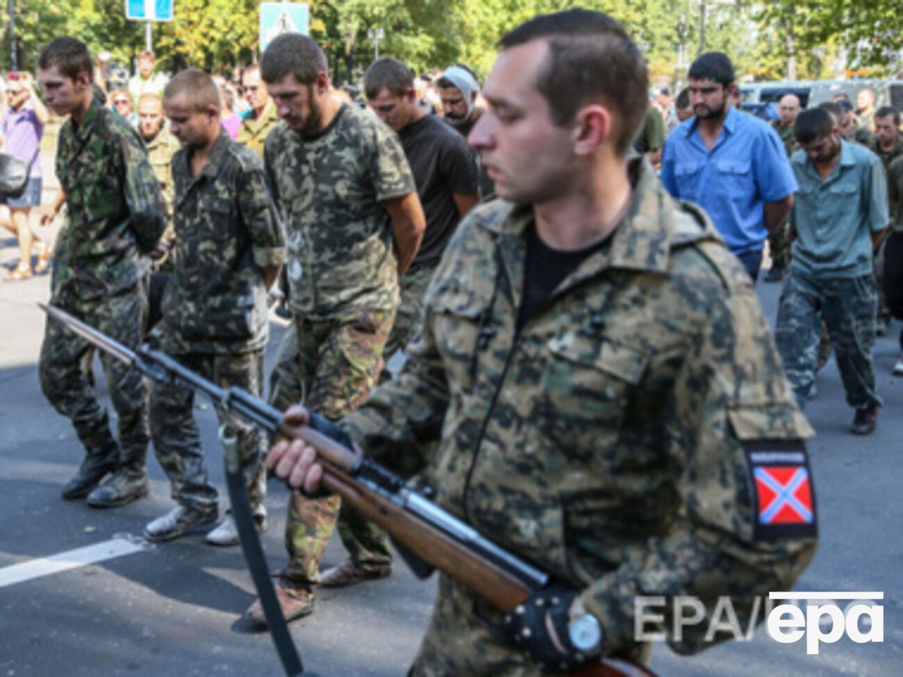 В СБУ предполагают, что боевики вновь выведут украинских солдат на "парад пленных"