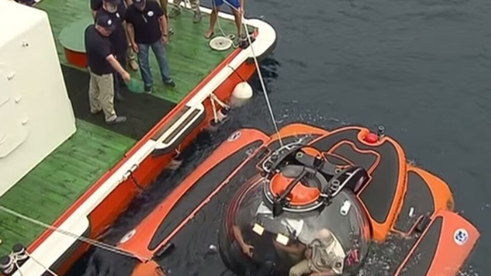 Владимир Путин в батискафе осмотрел останки византийского судна, затонувшего недалеко от входа в Балаклавскую бухту Севастополя