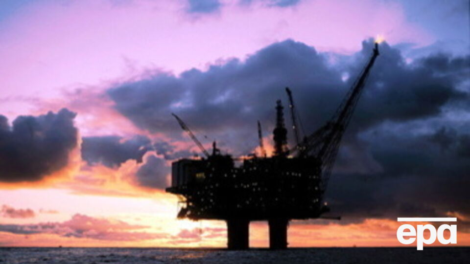 На рынке нефти сохраняются нисходящие тенденции