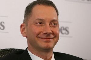 Журналисты сообщают, что Ложкин назначил в АП сына своего бизнес-партнера