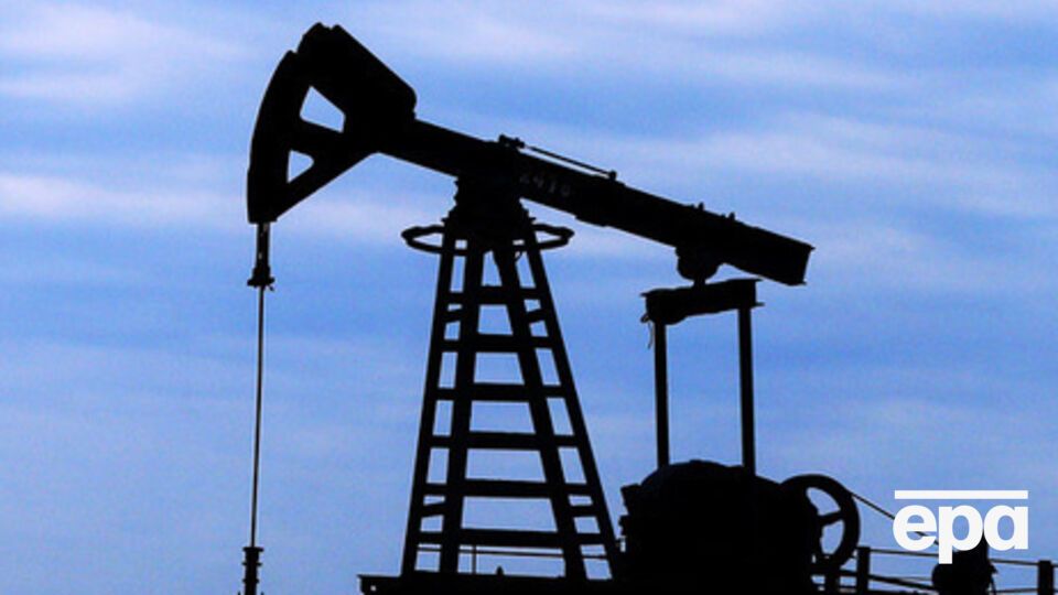 В течение дня цена на нефть существенно упала