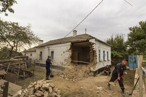 Последствия обстрела поселка Сартана, который находится вблизи Мариуполя