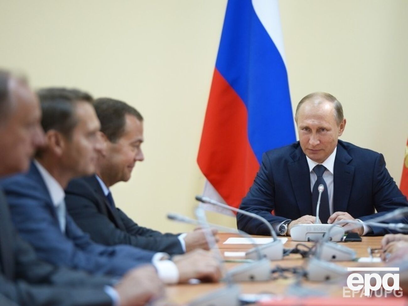 Россияне считают, что Владимир Путин не обладает полной информацией о положении дел в стране