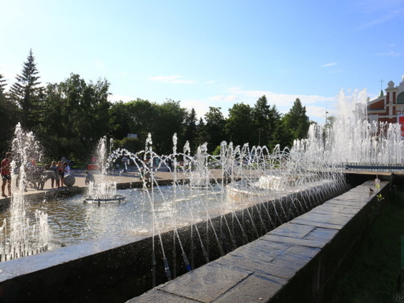 Власти объясняют решение об отключении фонтанов ремонтными работами