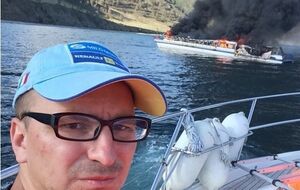 По предварительным данным, пострадавших в результате пожара нет