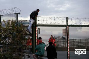 Мигранты пытаются проникнуть в тоннель под Ла-Маншем любой ценой