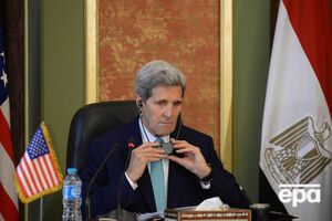 Госсекретарь США Джон Керри отвечает на вопросы журналистов в ходе визита в Каир
