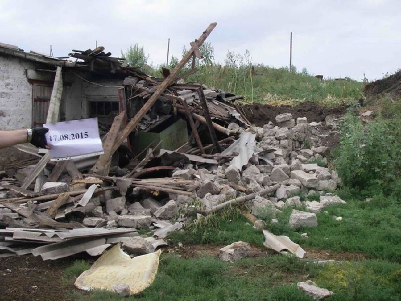 Хозяйственное помещение по улице Ленина, 35 разрушено