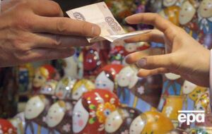 Рубль продолжает дешеветь