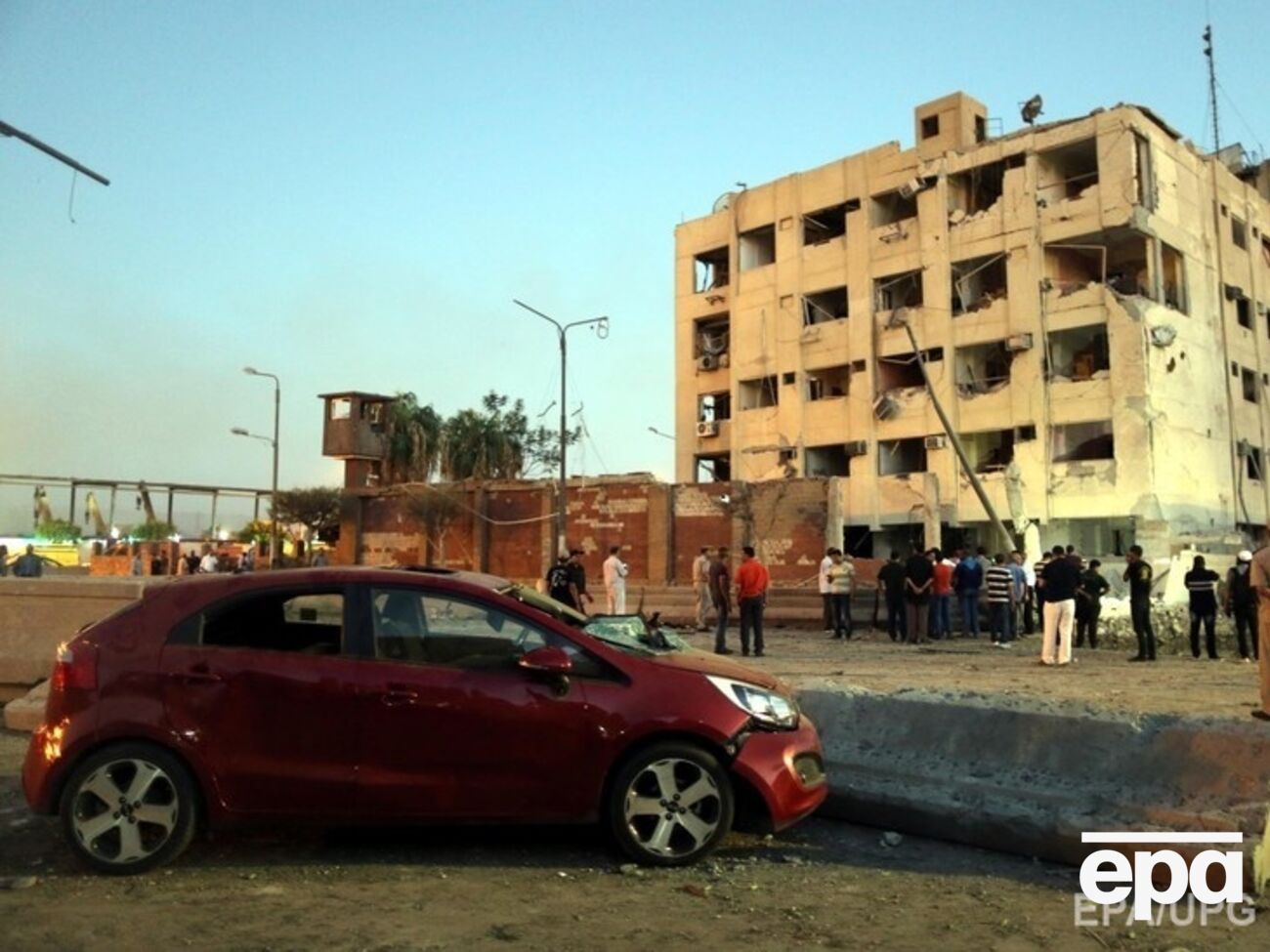 В результате ночного взрыва в Каире ранения получили 29 человек