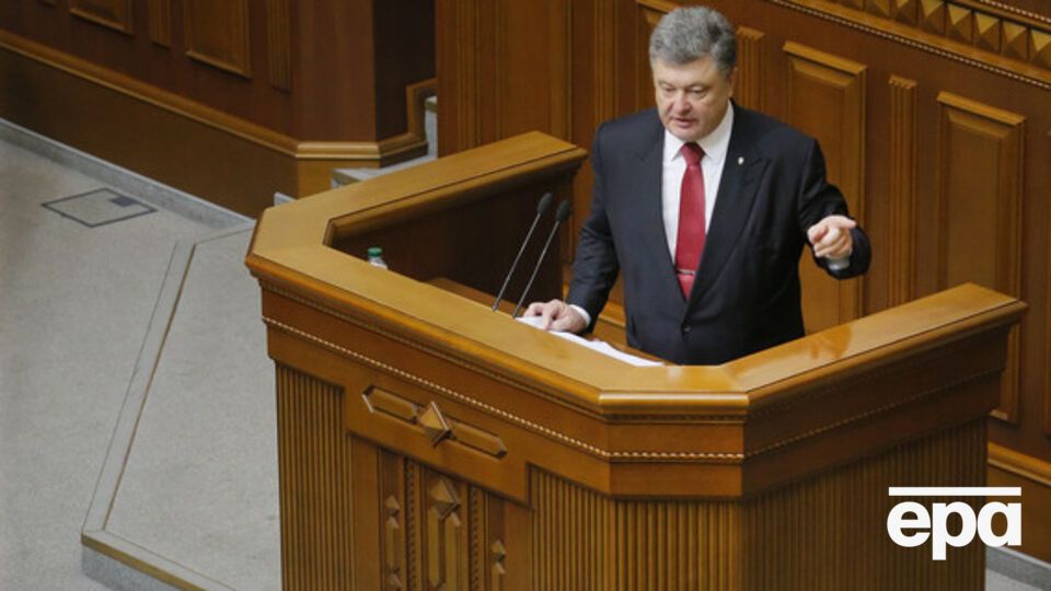 Порошенко уверен, что в Раде хватит голосов для внесения изменений в Конституцию