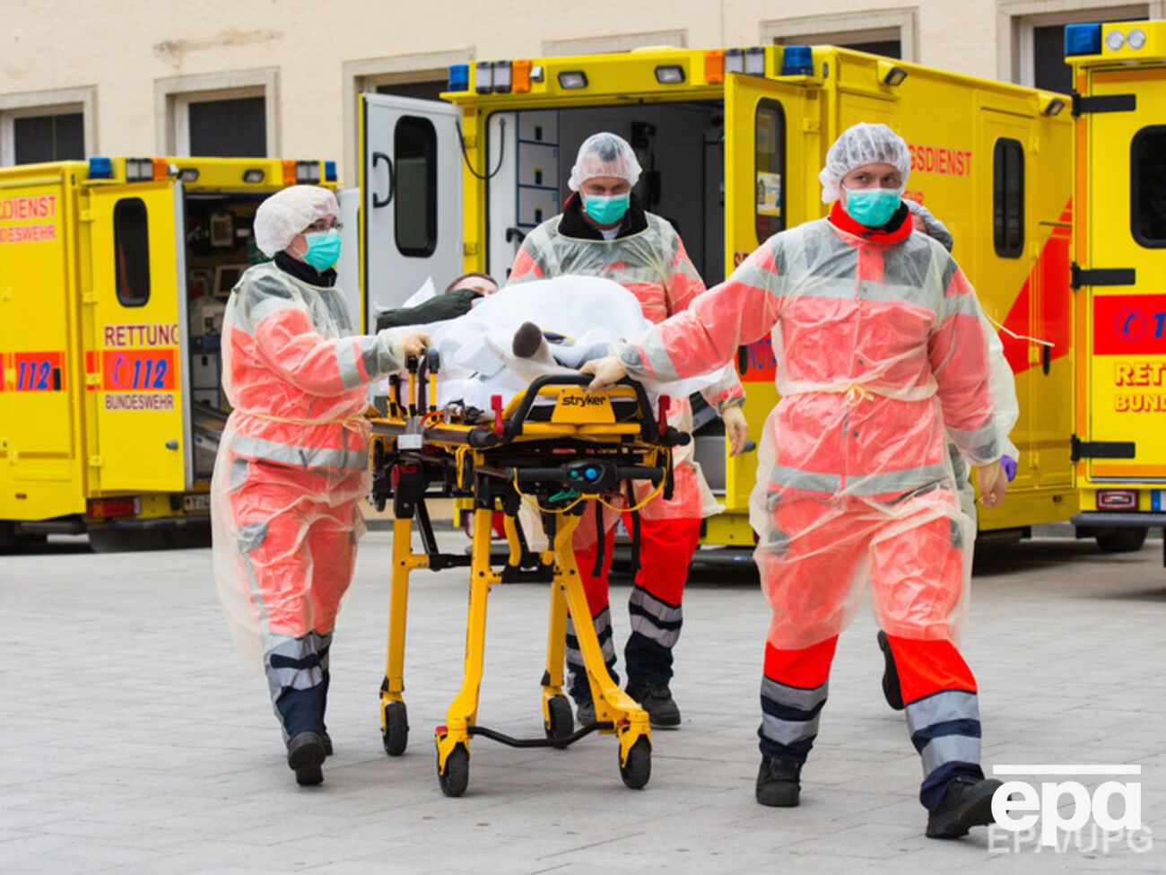 Немецкие врачи отобрали раненых с комплексными повреждениями