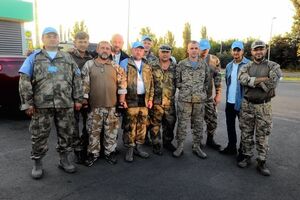 В работе по освобождению пленных принимали участие также сотрудники ООН