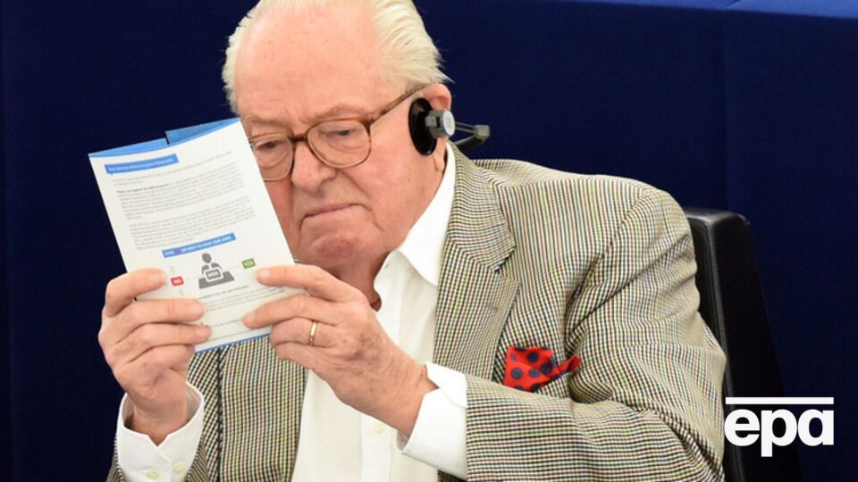 Жан-Мари Ле Пен основал "Национальный фронт", а теперь исключен из партии