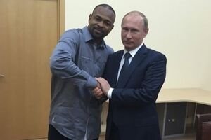 Геращенко: Вместе с Путиным --- будущий подозреваемый в криминальном производстве о нарушении правил въезда в Украину американский боксер Джон Рой Левеста