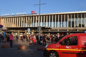 Мужчину, который устроил стрельбу, задержали