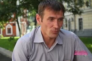 Боевик "ЛНР" Вячеслав Исаев: Та техника, которую мы забирали у украинской стороны, --- мы ее передавали в Россию, и нам на подбитый танк давали уже наш
