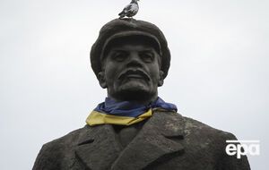 В Змиеве демонтировали памятник Ленину
