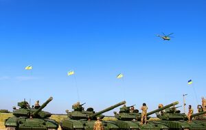 Порошенко передаст военным отремонтированную и модернизированную технику