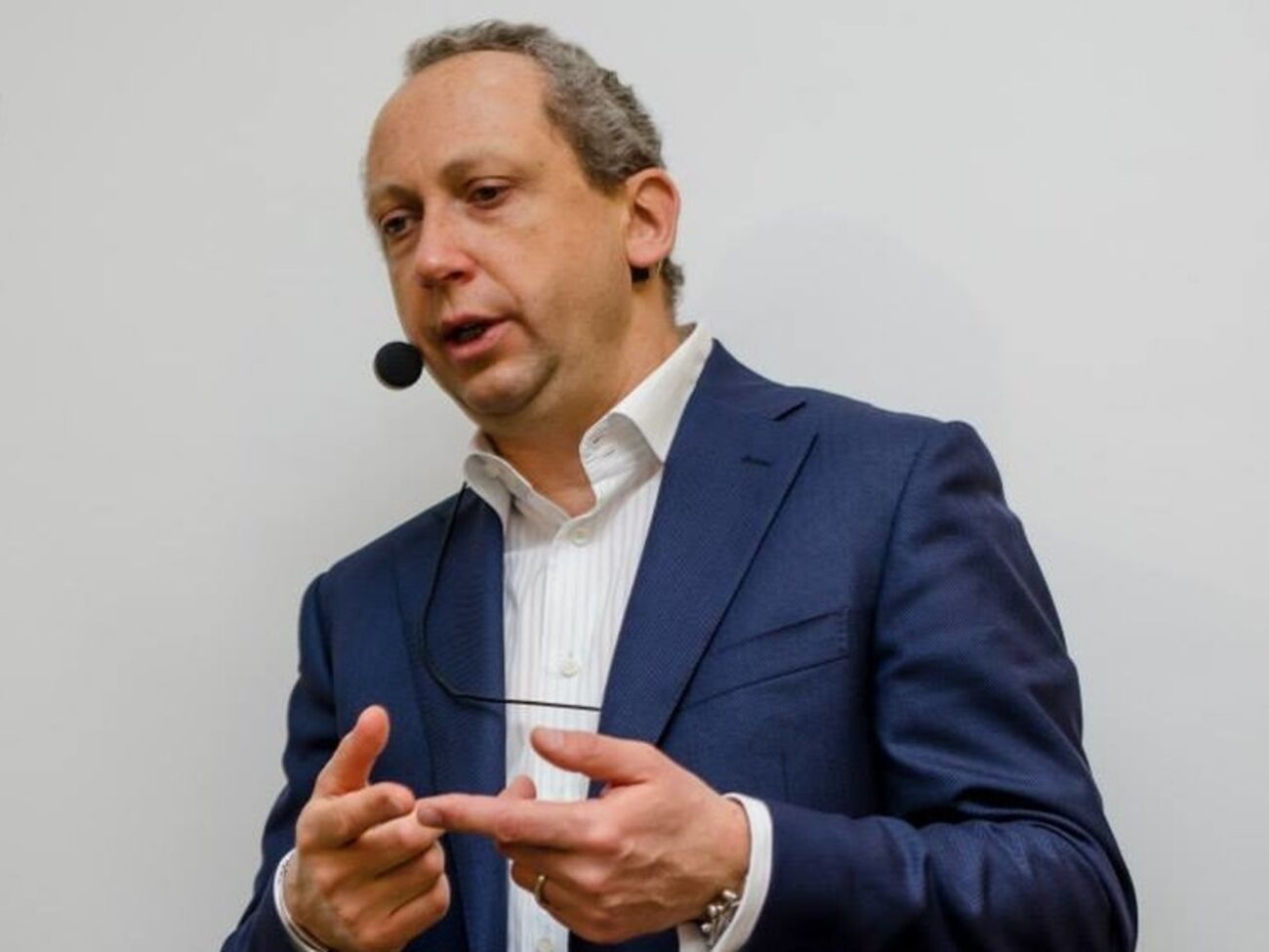 Слава Рабинович:&nbsp;Вопрос в том, что будет теперь, когда у крысы закончились деньги и она загнана в угол. Это, возможно, вопрос жизни и смерти всей планеты