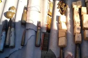 Задержанный житель Старобельска хранил в тайнике боеприпасы, оружие и порох