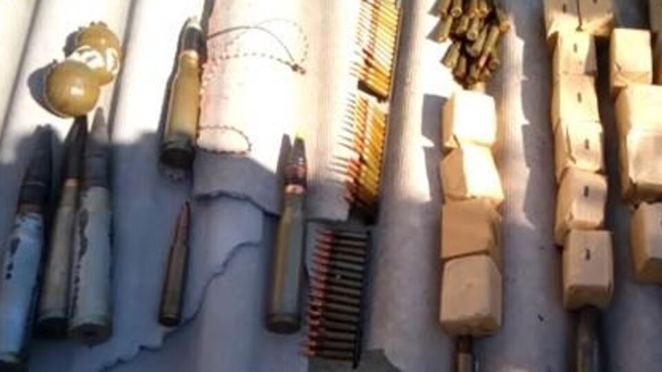 Задержанный житель Старобельска хранил в тайнике боеприпасы, оружие и порох